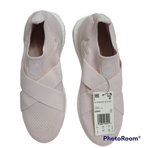ADIDAS Ultraboost Slip-on Size 8 - Picture 3 of 13